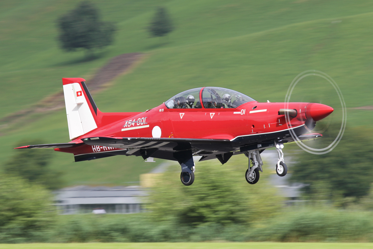 RAAF’s First Pilatus PC-21 Makes First Flight – AviationWA