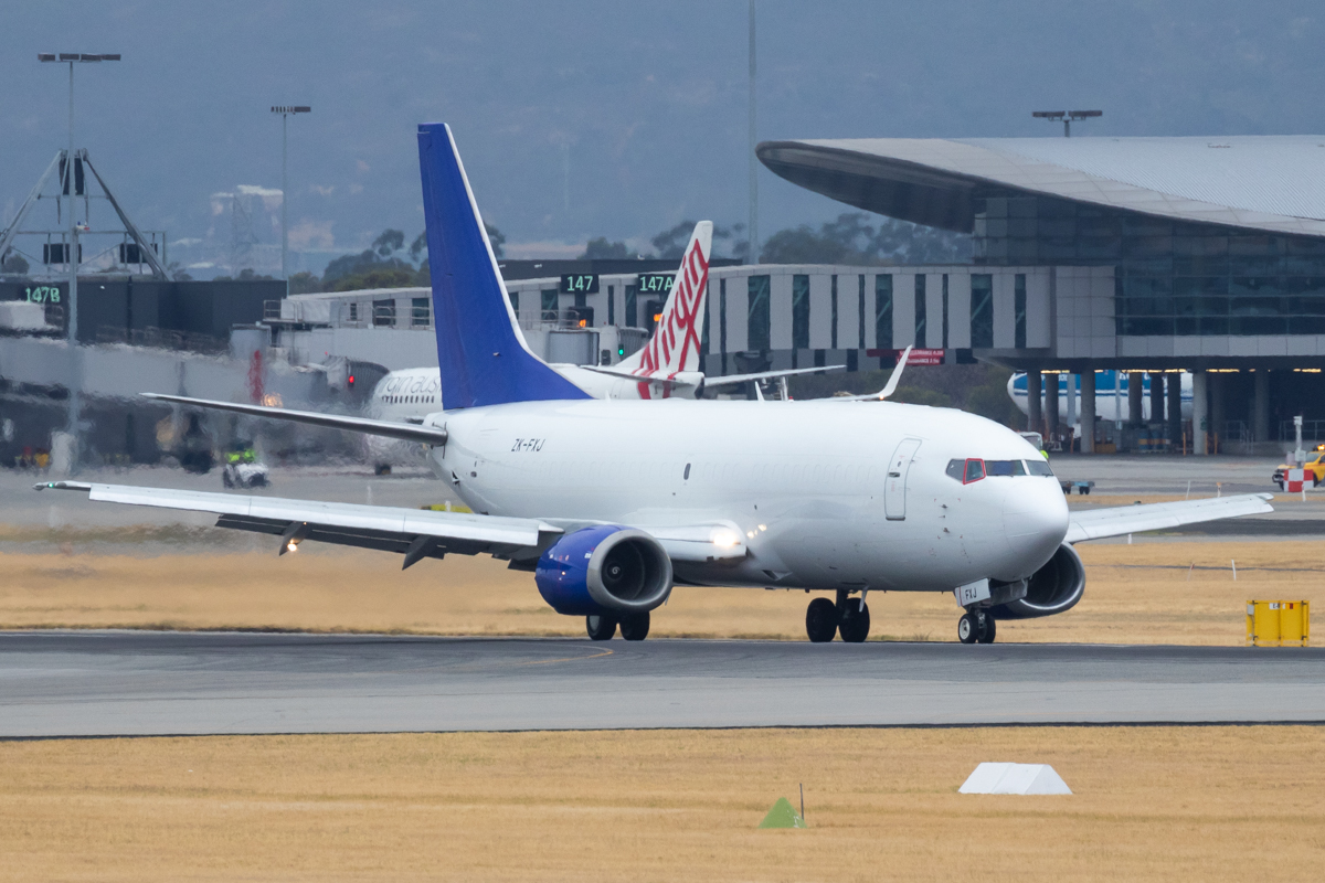 ZK-FXJ Boeing 737-36E (BDSF) (MSN 25264/2194) of Airwork (NZ), at Perth ...