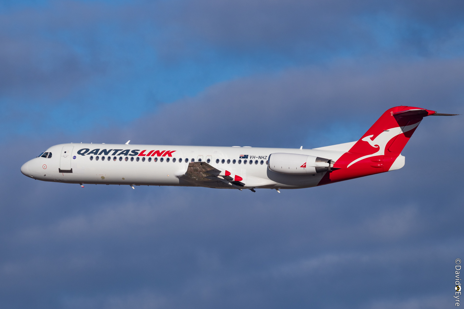 VH-NHZ Fokker 100 of Qantaslink (Network Aviation), at Perth Airport ...